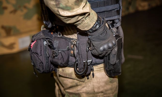 Стрелок из поезда «Москва - Адлер» ранил в Туле сотрудника СОБРа