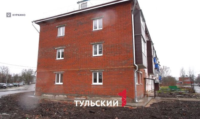 В Куркине после взрыва газа заново отстроили подъезд пятиэтажки