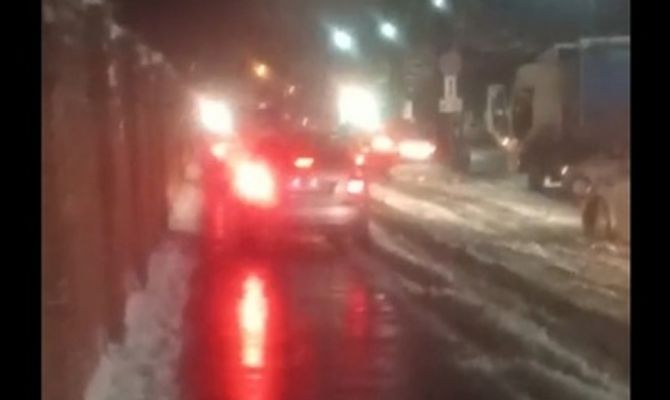 В Туле фура полностью заблокировала движение по улице Тимирязева