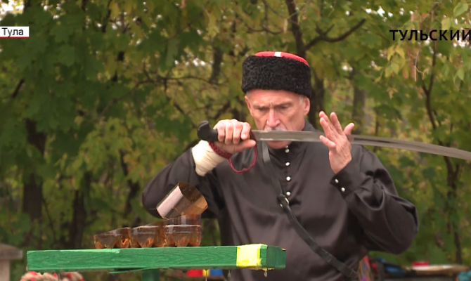 Рубка шашкой: что могут тульские умельцы