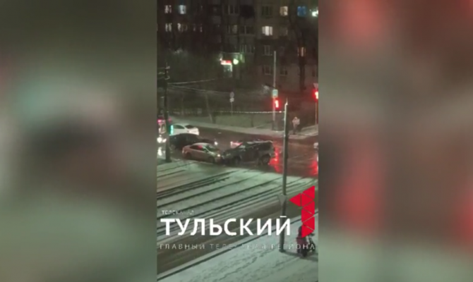 Из-за ДТП на Кирова остановилось движение трамваев