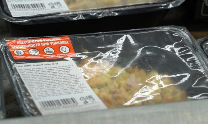 В России подорожали салат оливье и селедка под шубой