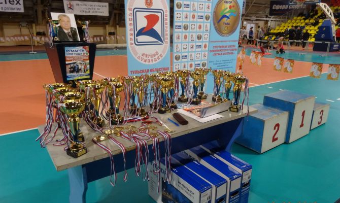 Легкоатлеты Тульской области посоревновались в мастерстве на «Арсенале»