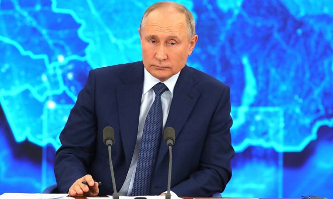 Владимир Путин предложил продлить программы семейной ипотеки и маткапитала до 2030 года