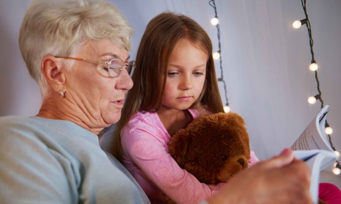 Туляки доверяют бабушкам: 84% поддерживают их участие в воспитании внуков