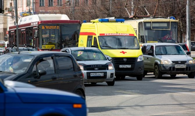 Тульская область получит 9 машин скорой помощи и 29 школьных автобусов