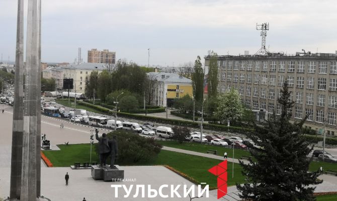 Пробка на проспекте Ленина в Туле: ремонтные работы продлятся больше 2 месяцев