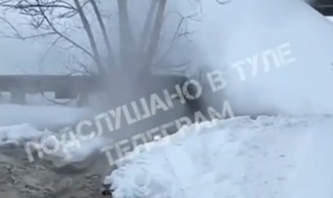 В тульском Мясново прорвало трубу отопления