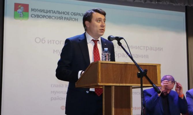 Глава администрации Суворовского района отчитался перед жителями