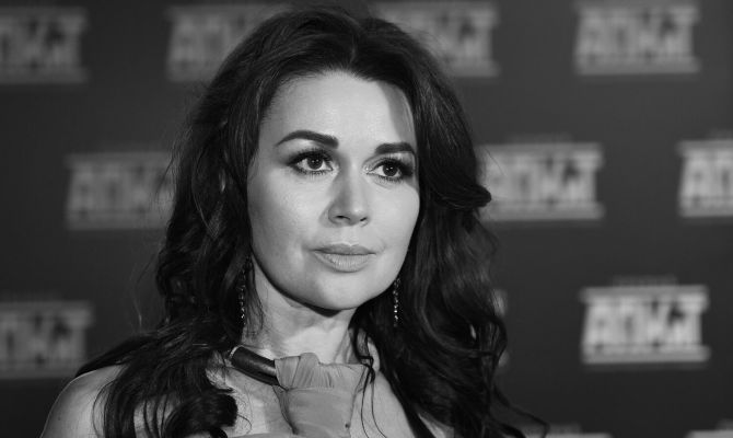 Умерла актриса Анастасия Заворотнюк
