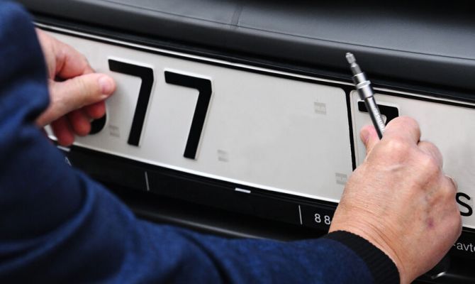 Тулякам грозит лишение прав за скрытый номер автомобиля