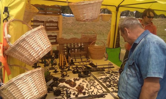 Туляки в День России отдыхают на Куликовом поле