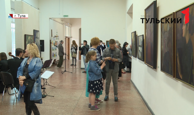 В Туле открылась выставка художника Никиты Медведева