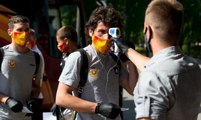 В новом сезоне футболистов тульского «Арсенала» продолжат тестировать на коронавирус