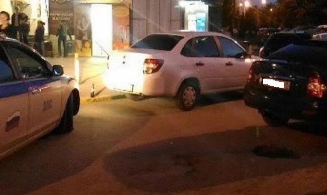 В Туле пьяный водитель врезался в припаркованную «Ладу»