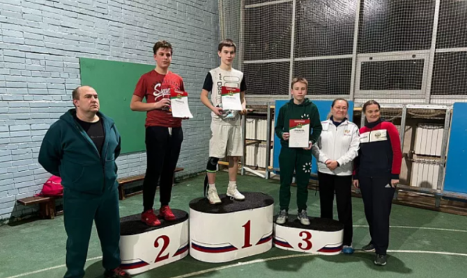 Туляки стали призерами на межрегиональных соревнованиях по бадминтону
