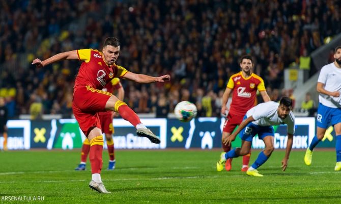 Тульский «Арсенал» дома принимает «Сочи»