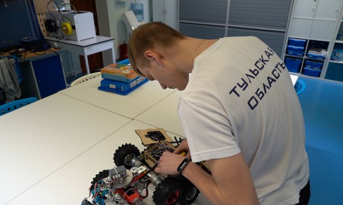 Тульский школьник стал одним из лучших юных конструкторов страны