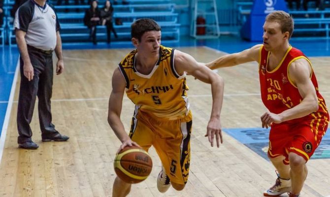 БК "Арсенал" обыграл курских "Русичей" на выезде