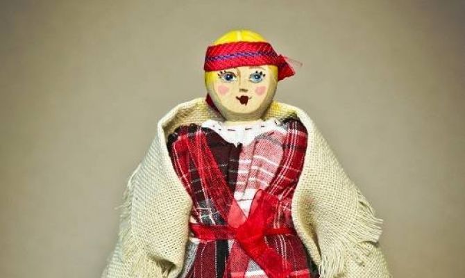 В Туле открывается выставка «Куколки-скелетцы…»