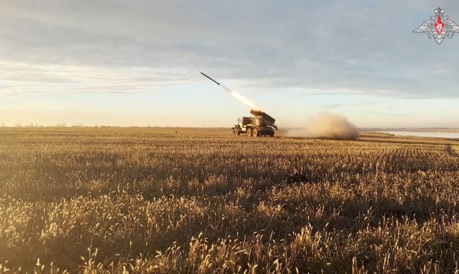 Тульский "Град" уничтожил позиции ВСУ на правом берегу Днепра: видео