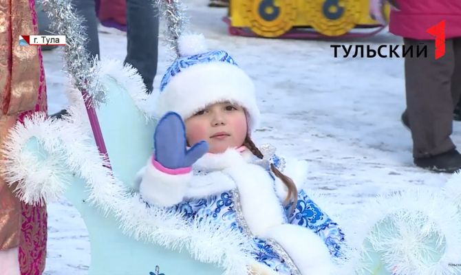 Зачем в центральный парк Тулы съехались танки, самолеты и оленья упряжка