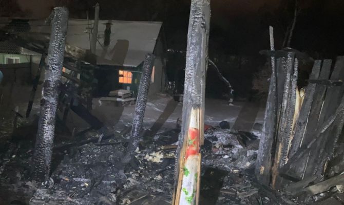Следственный комитет начал проверку по факту гибели мужчины на пожаре в Щекинском районе