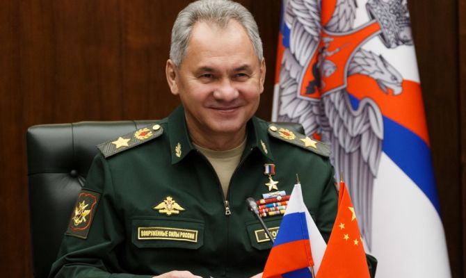 Сергей Шойгу отметил вклад Алексея Дюмина в помощь военнослужащим