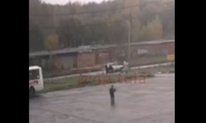 В Новомосковске на дороге сбили 14-летнюю девочку