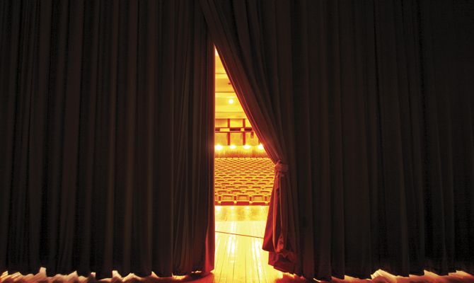 Театралы из Ижевска в Туле покажут лучшие спектакли своего репертуара