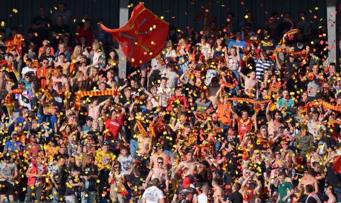 Болельщики засыпали тульский «Арсенал» поздравлениями