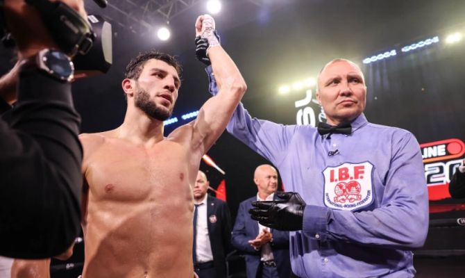 Тульский боксер рассказал подробности победы за титул чемпиона Европы  по версии IBF