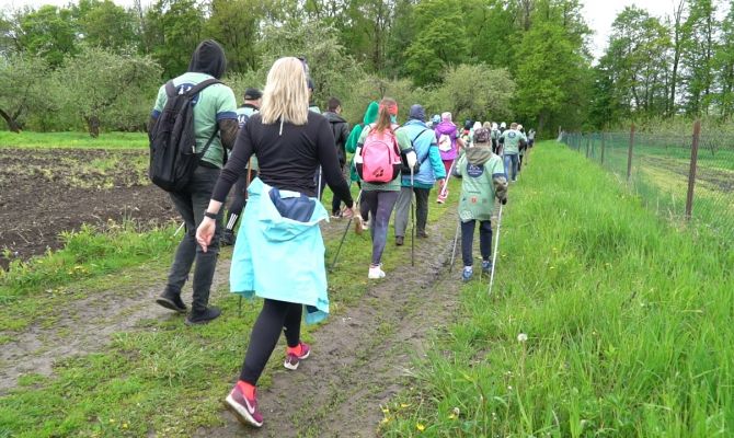 По следам Толстого: туляки прошли по Ясной Поляне дорогами классика