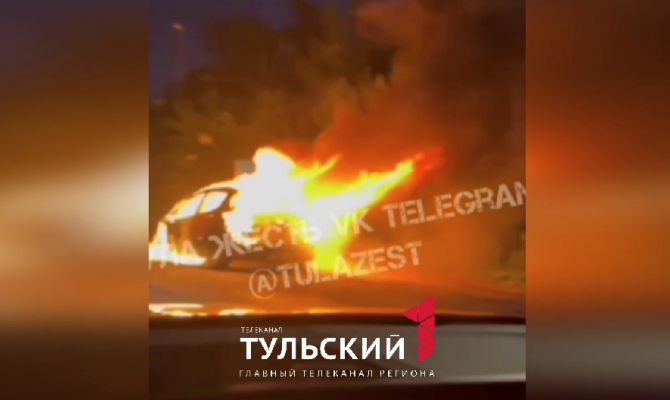 В Киреевском районе на трассе сгорела легковушка