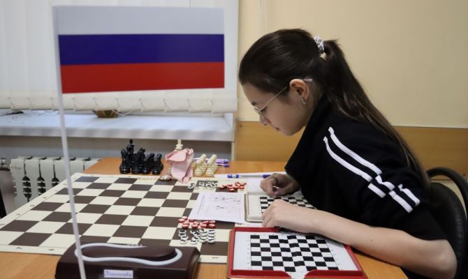 В Туле проходит первый чемпионат мира по шахматной композиции среди женщин