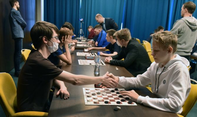 Туляк стал призером первенства России по русским шашкам