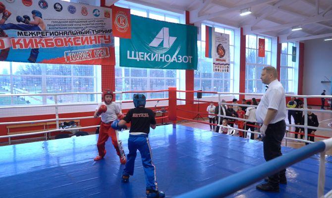 В Щекинском районе прошли Всероссийские соревнования по синхронному плаванию и кикбоксингу