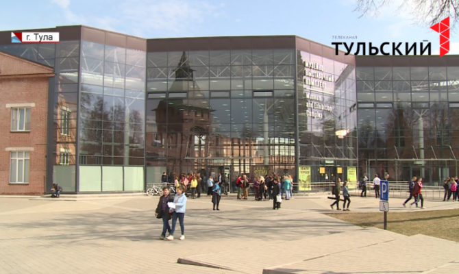 Сегодня школьники определялись с будущей профессией в Тульском кремле