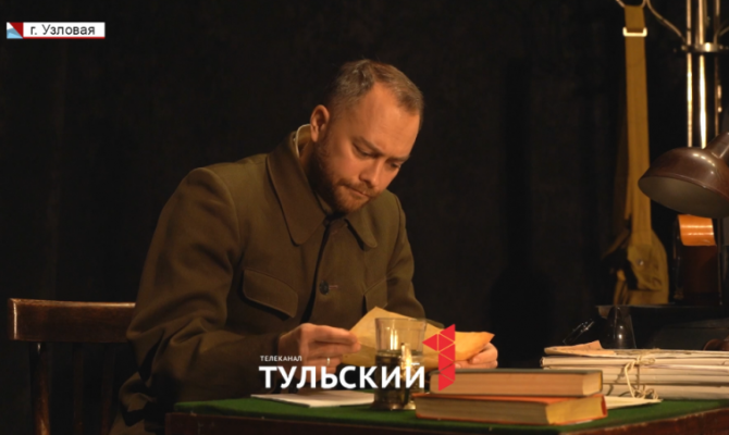 «Учим ногами»: актеры поделились секретом запоминания текста сразу для 8 пьес