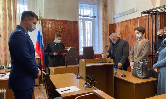 Смерть привязанного к дереву жителя Богородицка: публикуем видео из зала суда