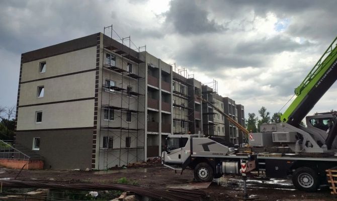 В Новомосковске строят жильё для переселенцев и детей‑сирот