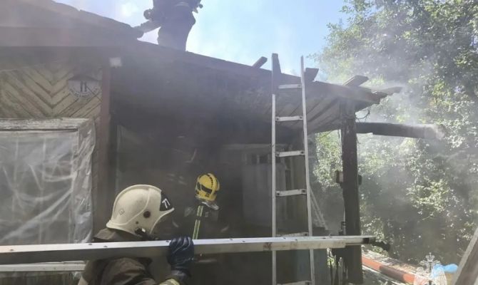 Два частных дома горели в Тульской области за сутки 