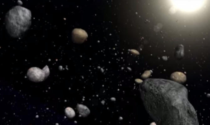 Ученые: «В Луну врезался неизвестный объект»