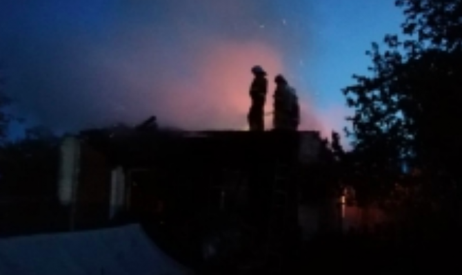 Человек пострадал на пожаре в доме в Узловском районе