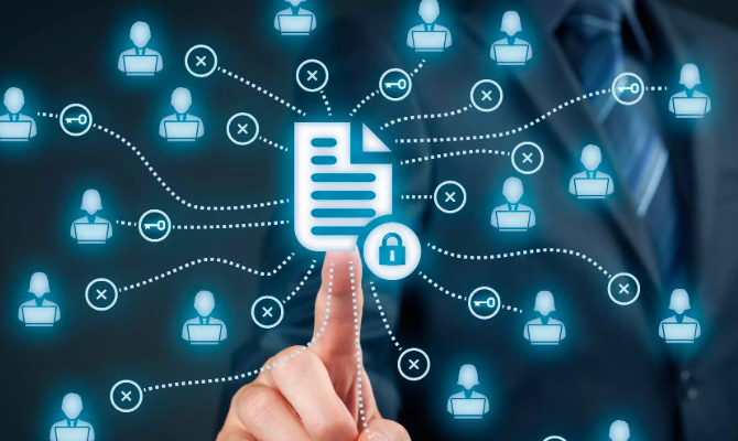 Личные данные россиян «утекли» в открытый доступ в Интернете