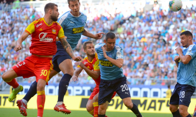 "Арсенал" и "Крылья Советов" ушли на перерыв со счетом 2:1