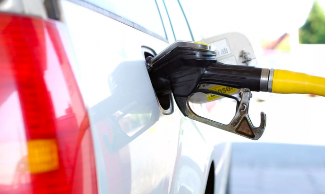 На каждой 10 заправке в России продают некачественный бензин