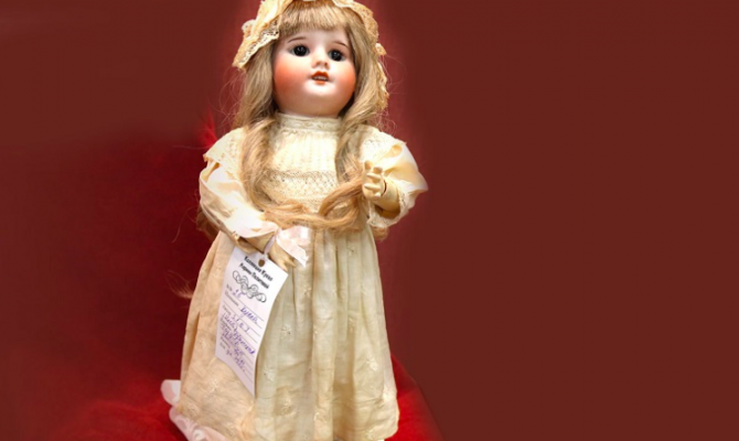 Туляков приглашают на выставку антикварных кукол