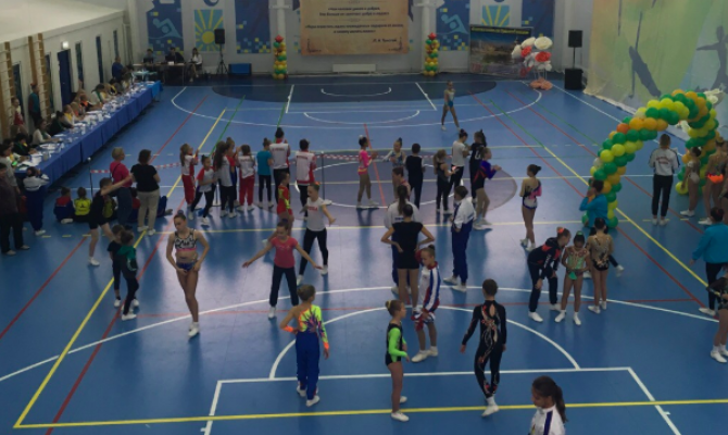 В г. Щекино стартовали соревнования по спортивной аэробике