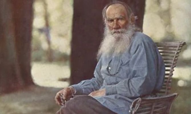 На первой цветной фотографии, снятой в России, оказался Лев Толстой